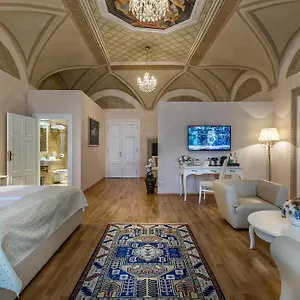 Hotel Little King U Malvaze, Prag