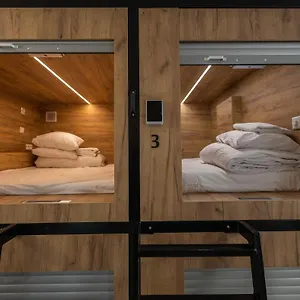 Auberge de jeunesse Expo Capsule