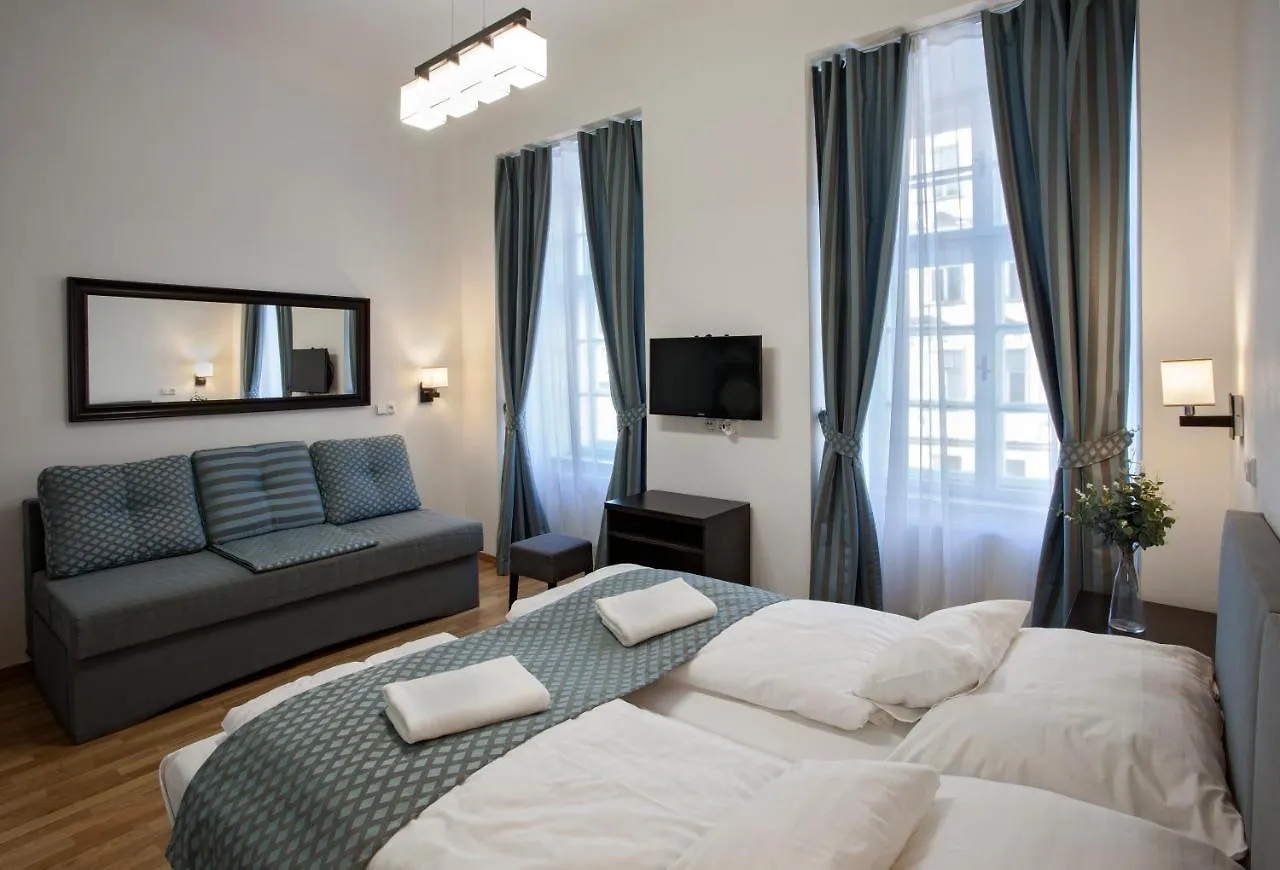 Residence Corto Old Town Prag Otel